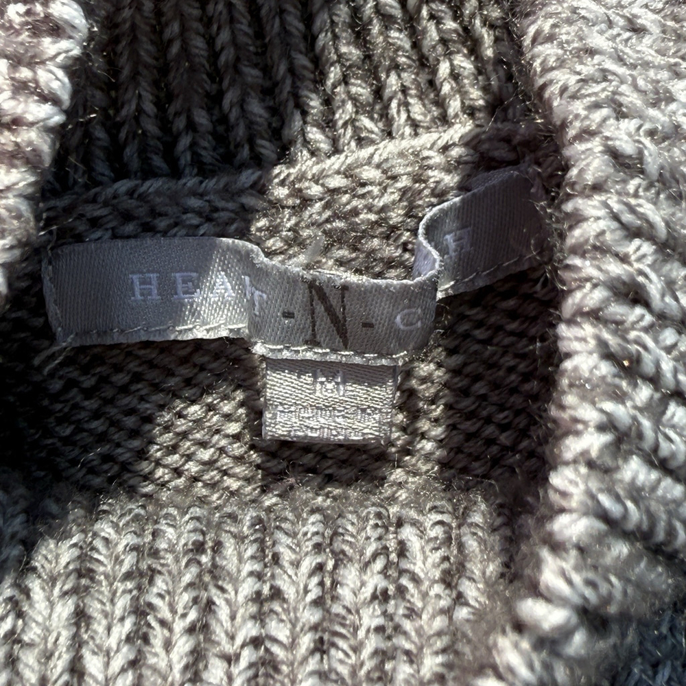 Heart N Crush HEATHER Grey Cable Knit Mock Neck Sweater Size Medium A5 - Picture 3 of 3